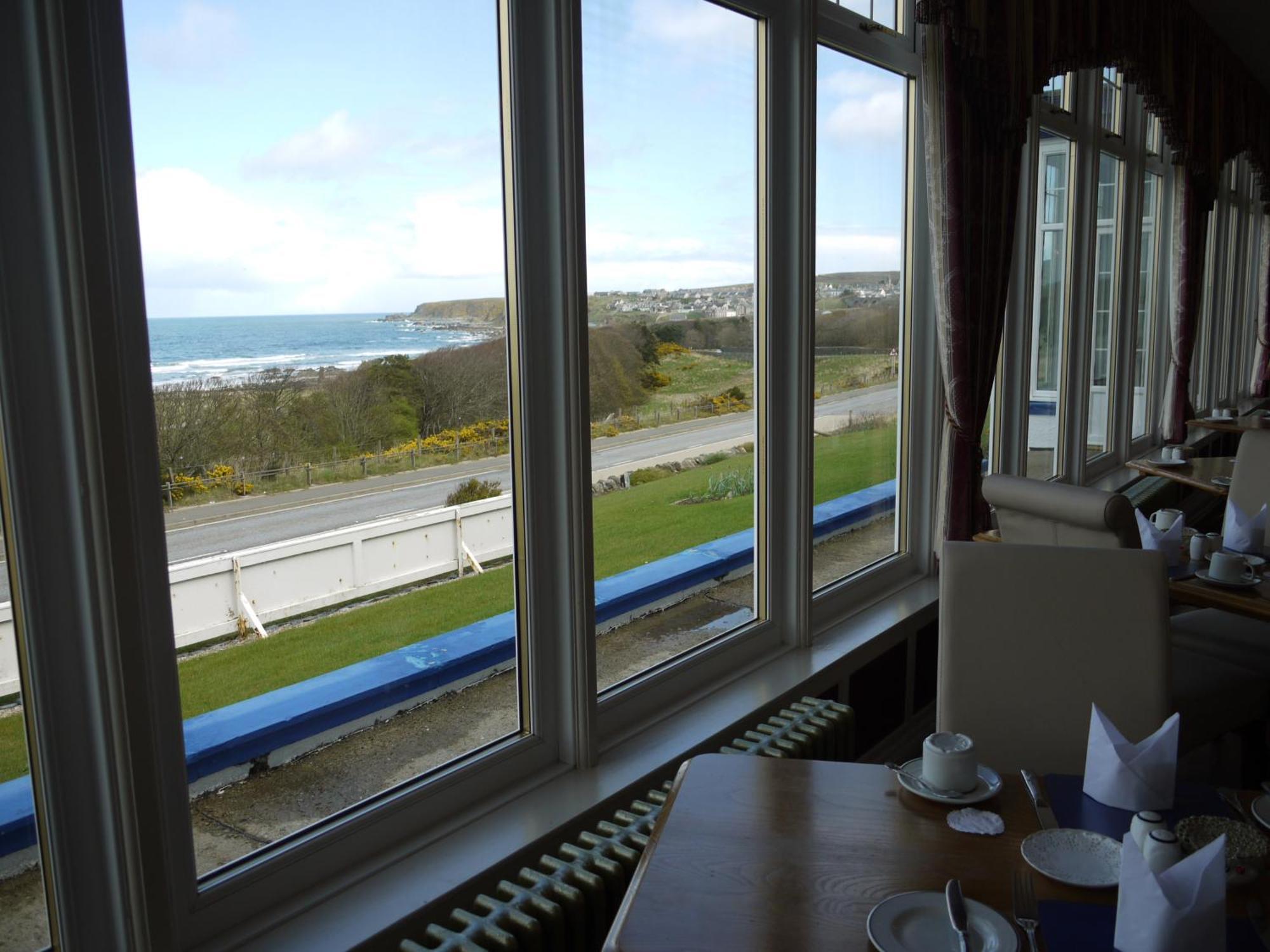 Cullen Bay Hotel Dış mekan fotoğraf