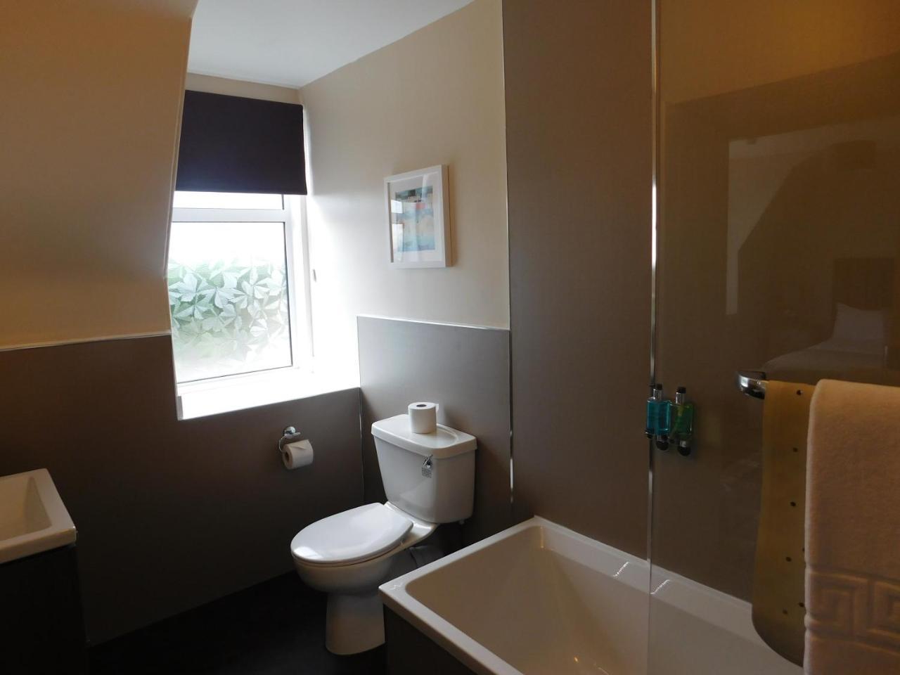 Cullen Bay Hotel Dış mekan fotoğraf