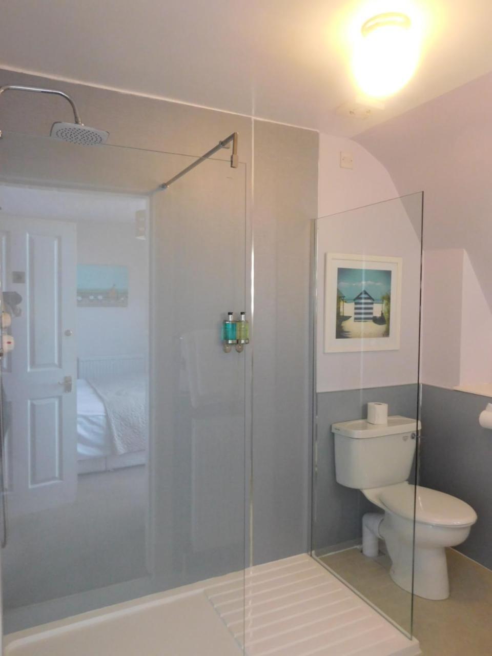 Cullen Bay Hotel Dış mekan fotoğraf